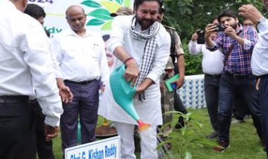 ‘एक पेड़ मां के नाम’ - कोयला मंत्री जी. किशन रेड्डी ने धनबाद स्थित बीसीसीएल में वृक्षारोपण अभियान-2024 का शुभारंभ किया
