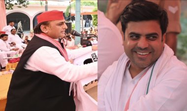 करहल से Akhilesh Yadav की दहाड़ ! Tej Pratap Yadav के लिए जनसभा को किया संबोधित !