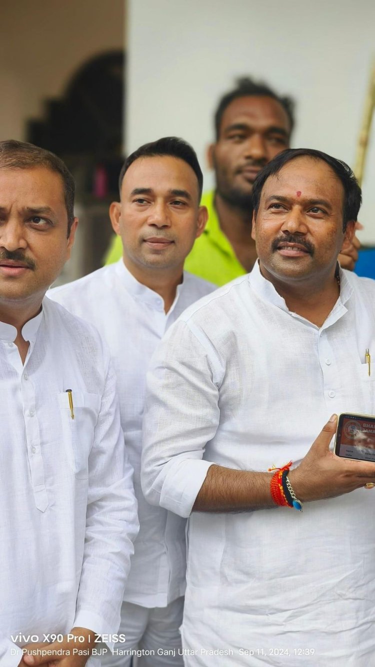 बीजेपी युवा नेता डॉ पुष्पेंद्र पाशी ने अयोध्या की मिल्कीपुर विधानसभा में बीजेपी सदस्यता अभियान में लिया हिस्सा