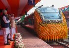 प्रधानमंत्री मोदी ने पश्चिम बंगाल के मालदा में 3,250 करोड़ रुपये से अधिक की लागत वाली कई रेल और सड़क बुनियादी परियोजनाओं का उद्घाटन किया